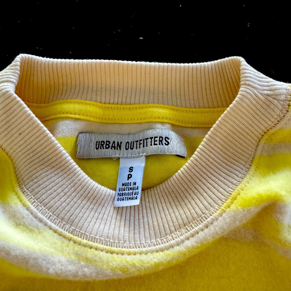 NWT Urban Outfitters super soft sweater, women’s Small